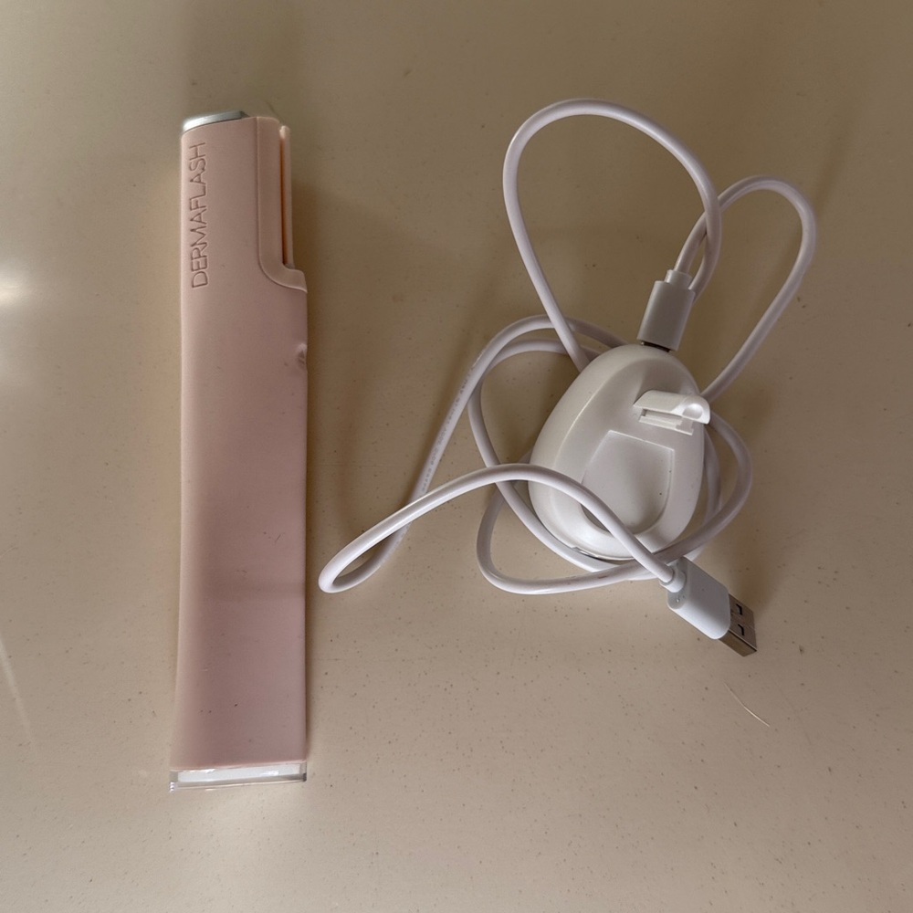 Dermaflash Pink Skincare Tool